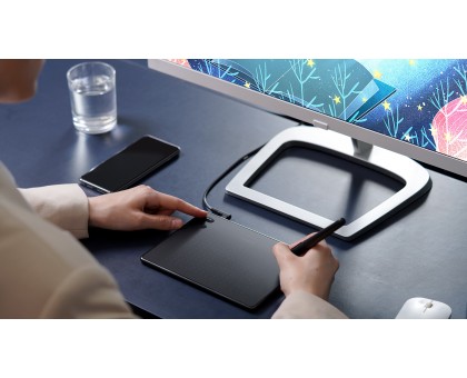 Графічний планшет Huion 4.8"x3" RTE-100, USB-C, чорний Графічний планшет Huion 4.8"x3" RTE-100, USB-C, чорний