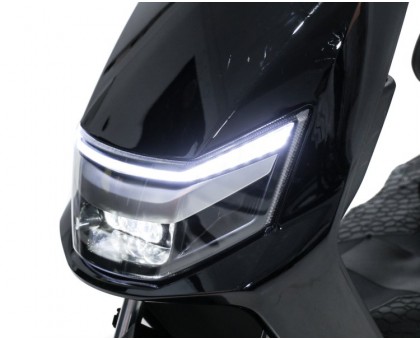 Електроскутер Maxxter NOVA (Silver), 1000 Вт, срібний Електроскутер Maxxter NOVA (Silver), 1000 Вт, срібний